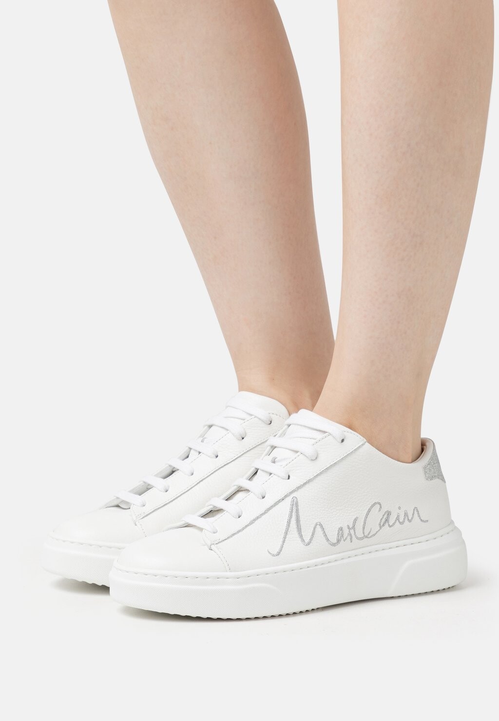 

Низкие кроссовки Marc Cain, белые