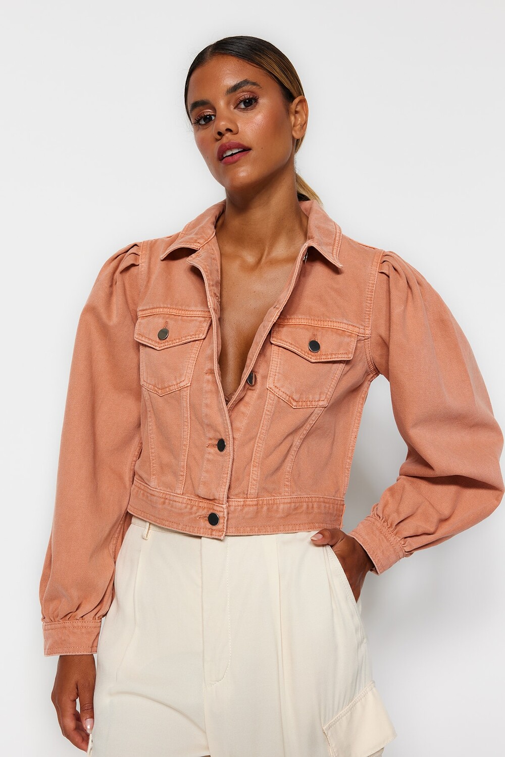 

Куртка плиссированная джинсовая Trendyol Dusty Rose Trucker