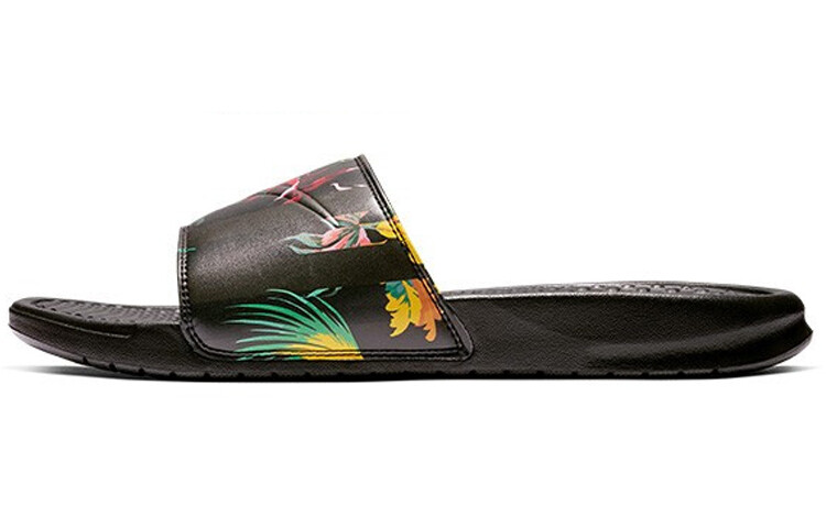

Спортивные тапочки унисекс Nike Benassi Jdi, черные