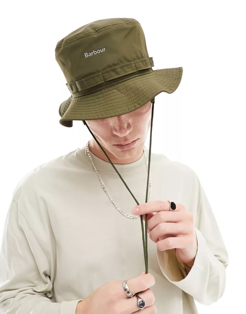 Зеленая шляпа-ведро Barbour