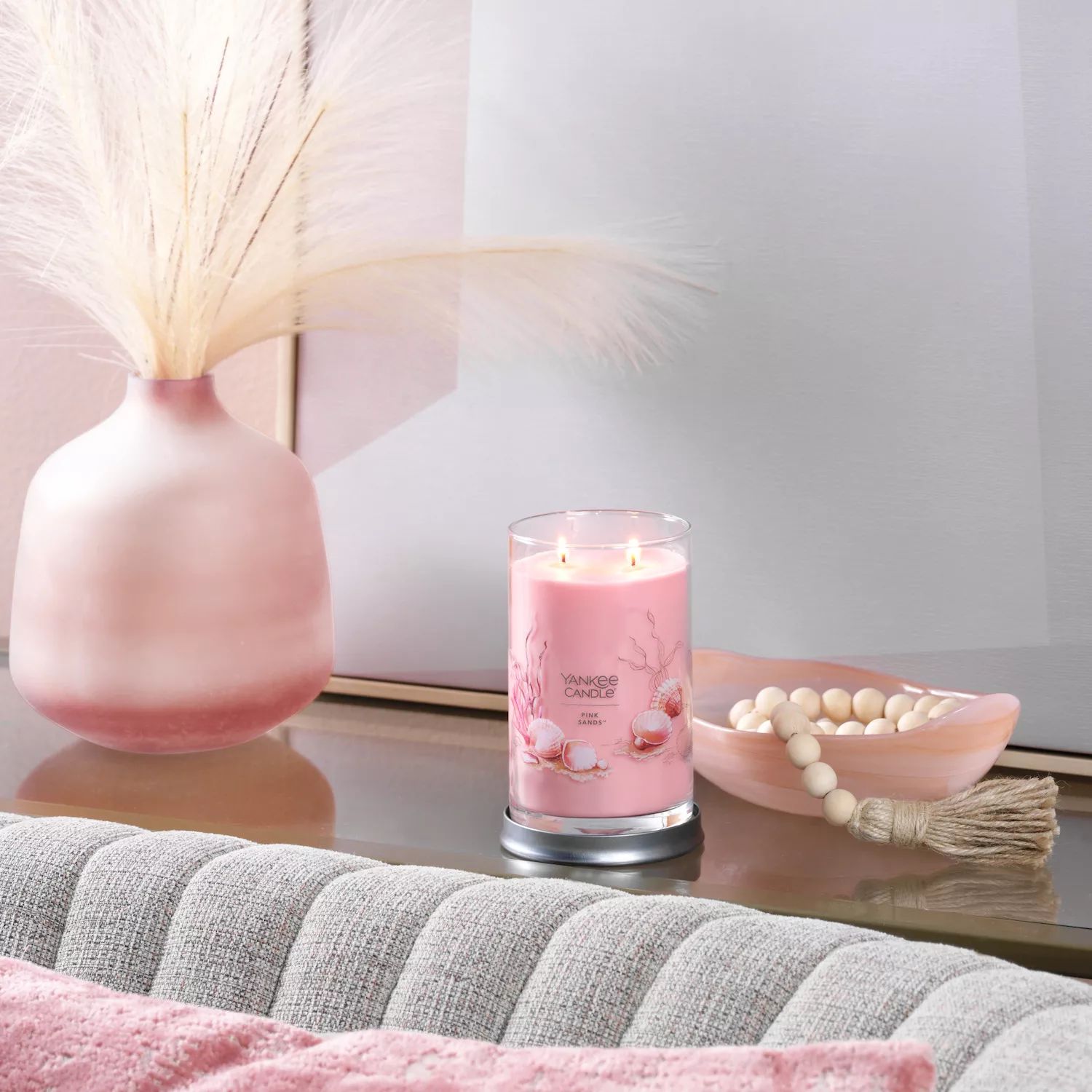 Yankee Candle Pink Sands Signature стаканная свеча с 2 фитилями свеча ароматизированная yankee candle теплый кашемир 411 г