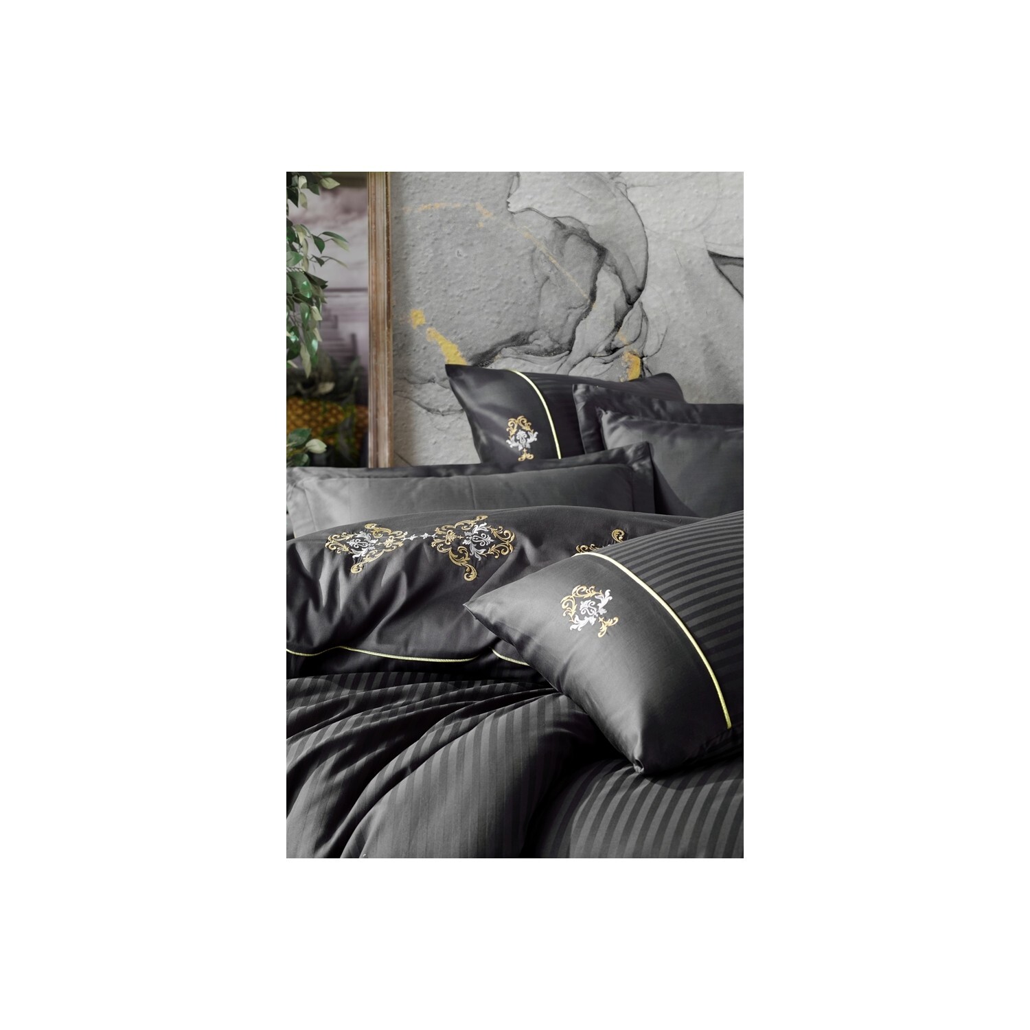

Комплект постельного белья из хлопка с вышивкой - King Anthracite