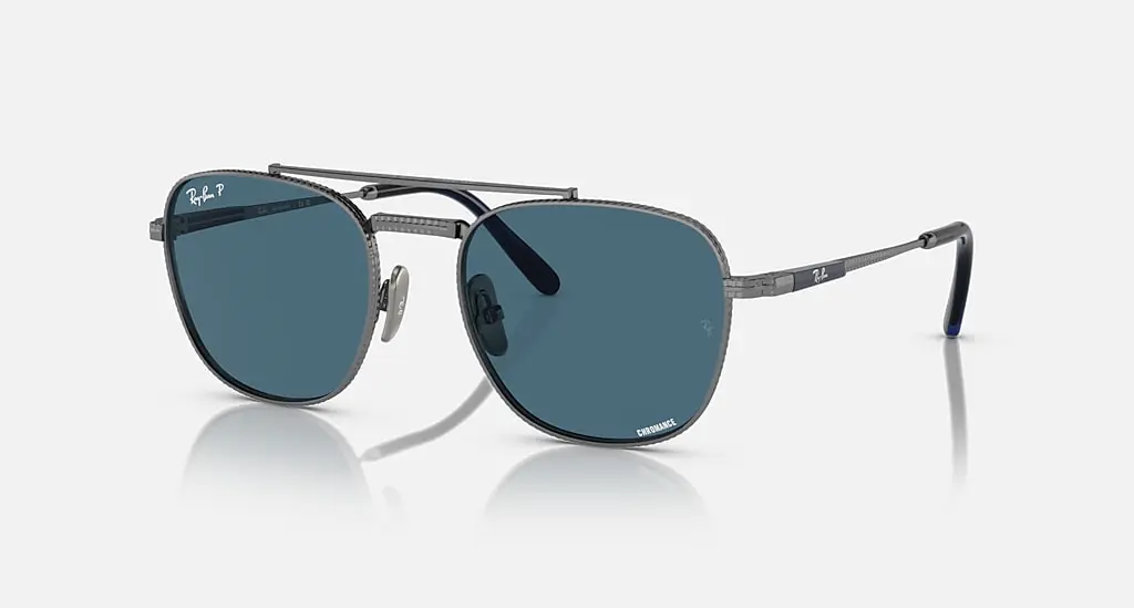 

Солнцезащитные очки Ray-Ban FRANK II TITANIUM, синий