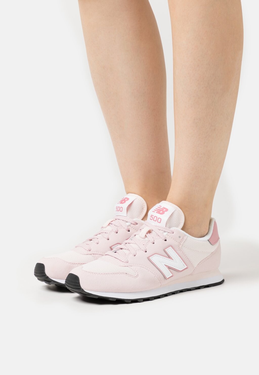 

Кроссовки New Balance