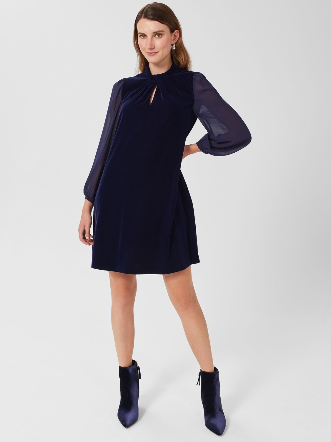 

Бархатное платье Hobbs Faye, темно-синий цвет Midnight Navy