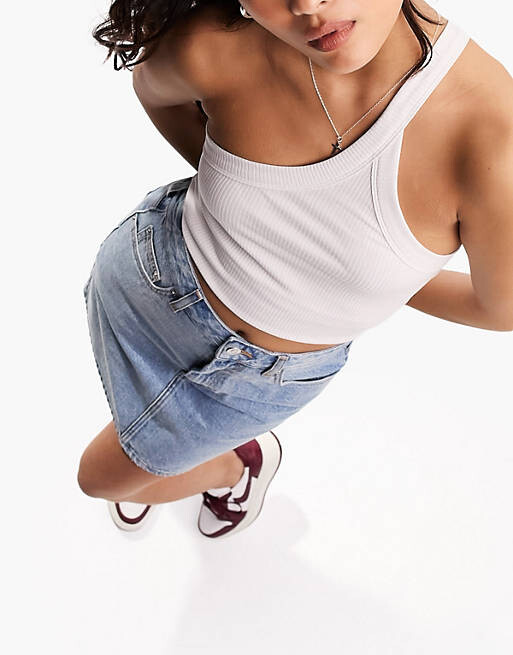 

Голубая джинсовая мини-юбка с завышенной талией ASOS DESIGN Petite