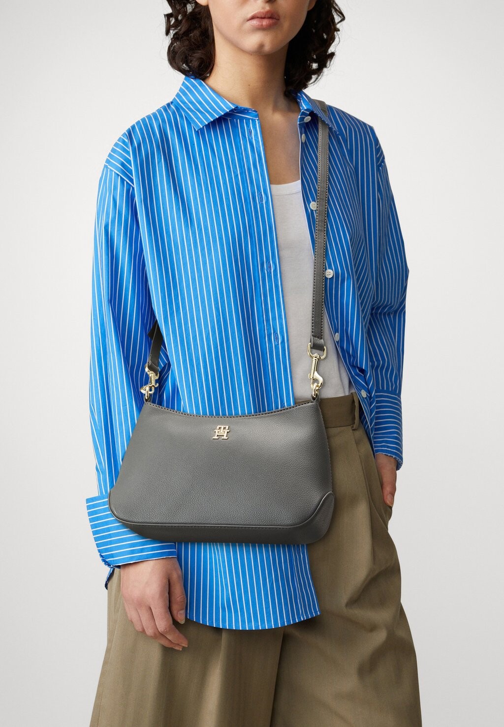

Сумка через плечо Tommy Hilfiger