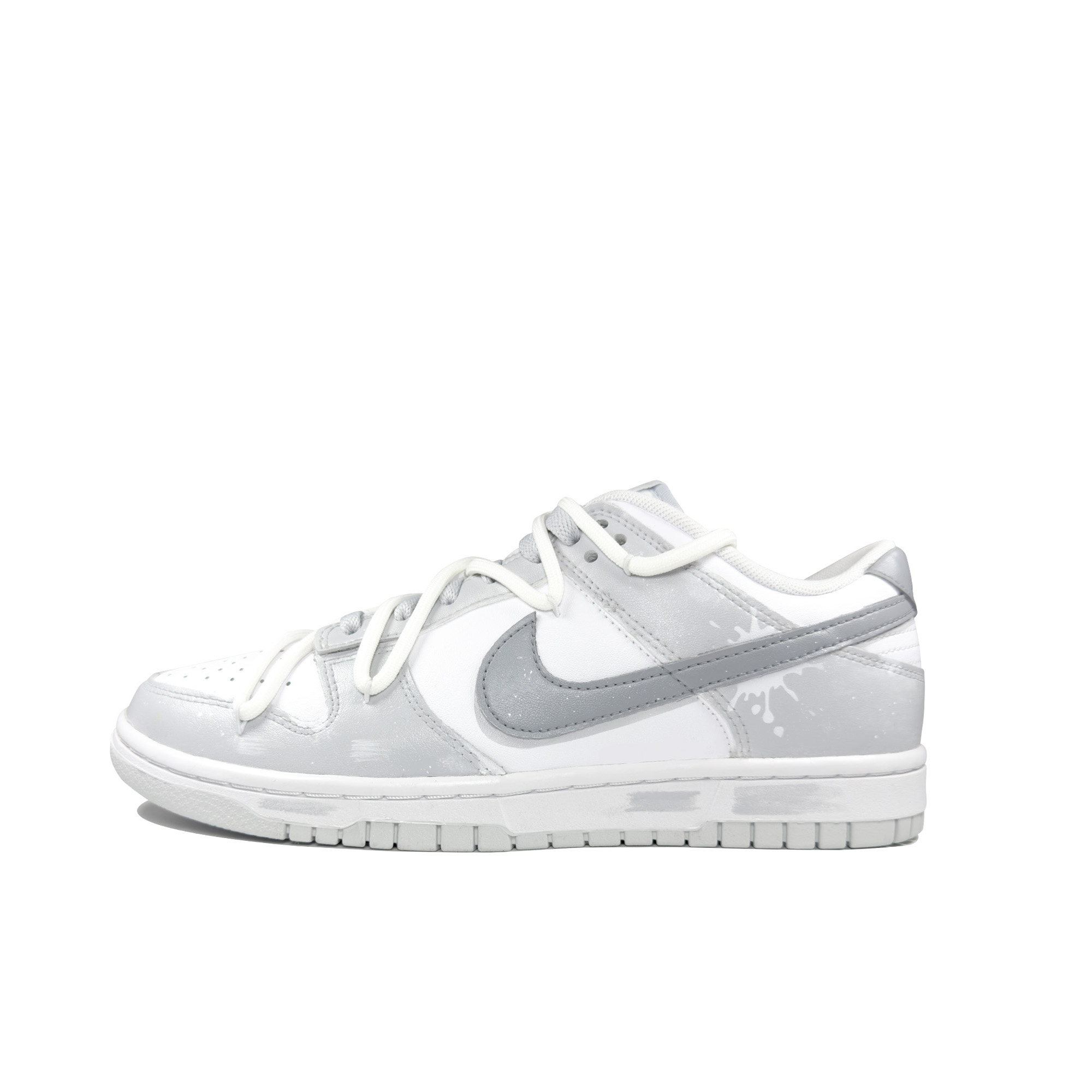 

Кроссовки Nike Dunk Skateboarding Shoes Women's Low-top White, светло-серый