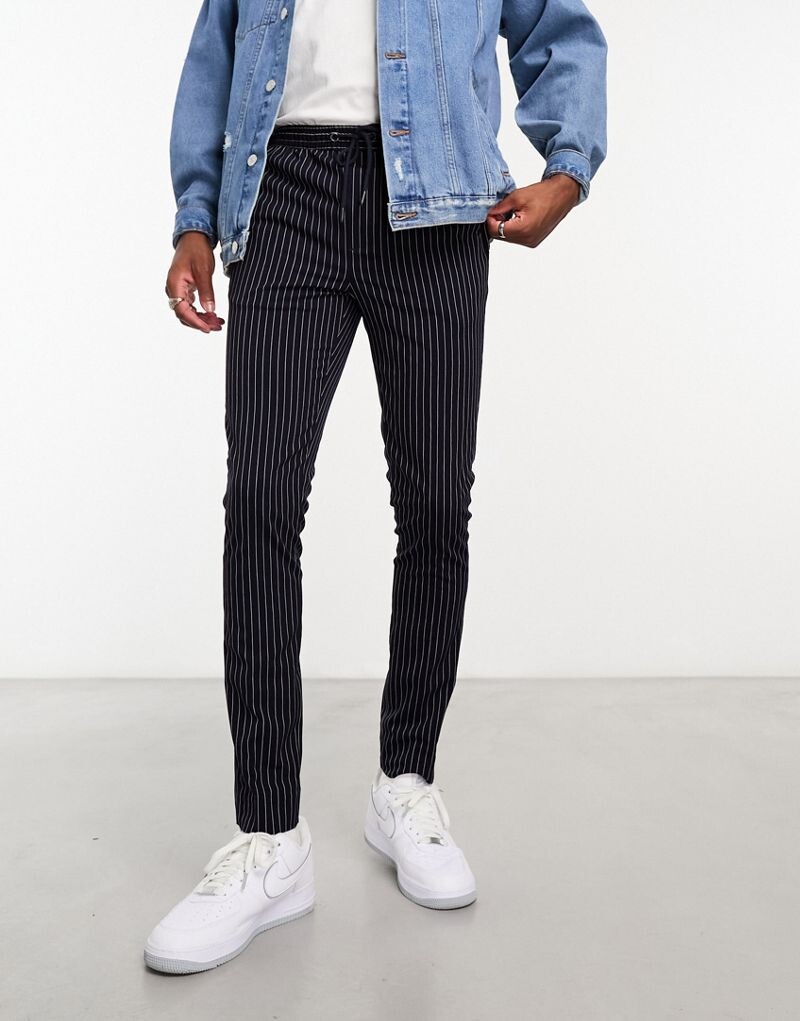 

Спортивные брюки скинни в темно-синюю полоску ASOS DESIGN