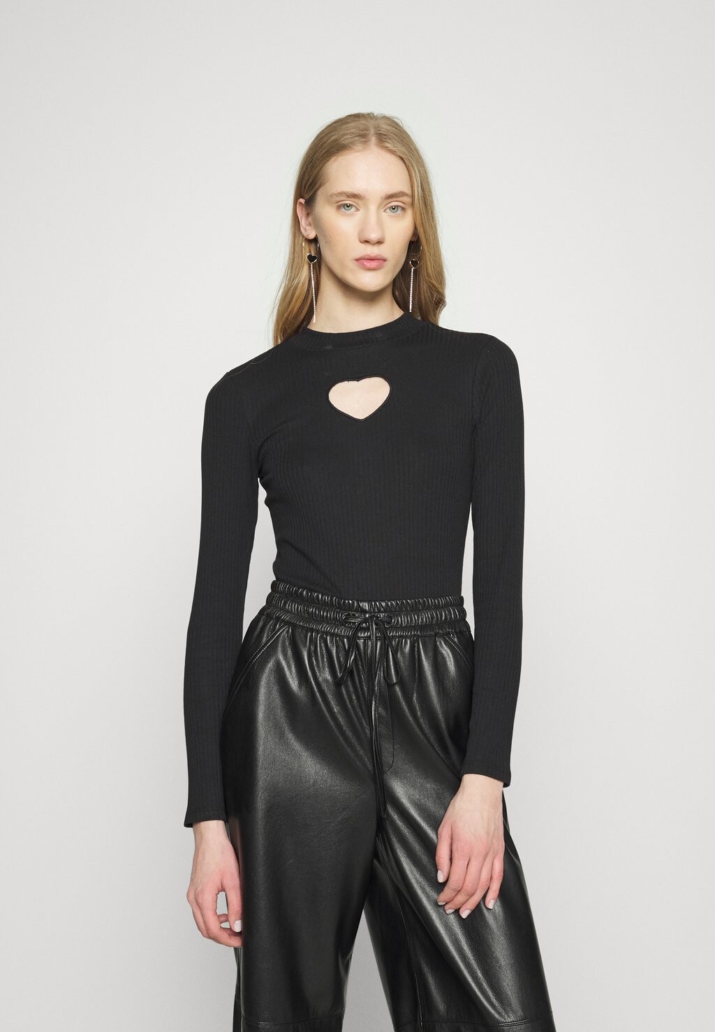 

Рубашка с длинным рукавом Monki