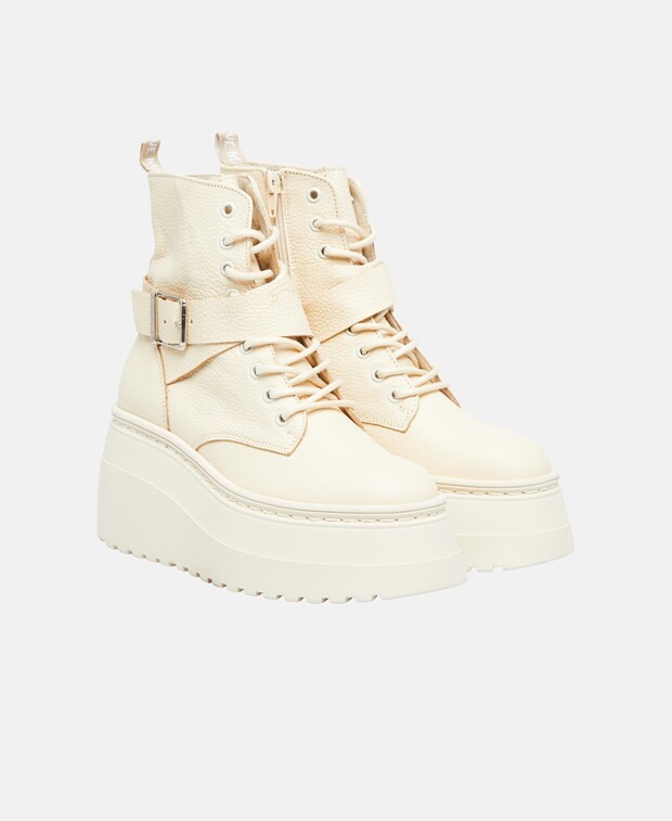 

Ботинки на танкетке Steve Madden, мягкий бежевый