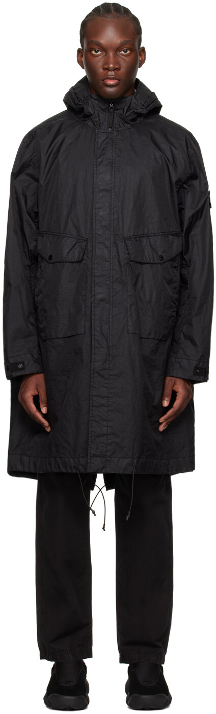 

Черное пальто с нашивками Stone Island, цвет Black