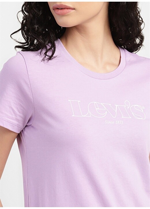 

Футболка Levis