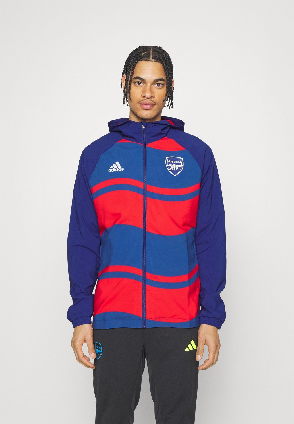 

Ветровка Adidas
