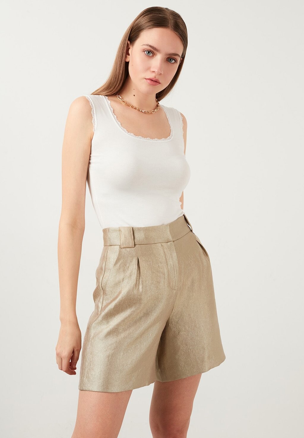 

Топ LELA