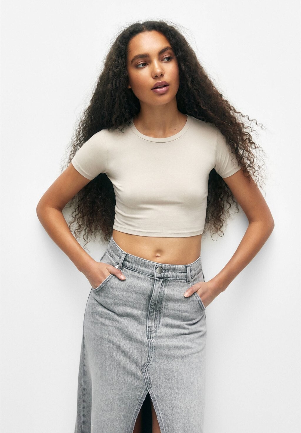 

Базовая футболка PULL&BEAR, бежевый