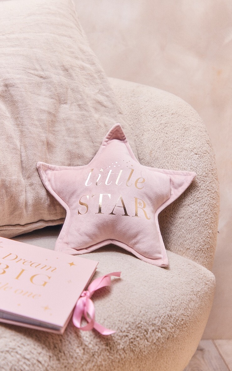 

PrettyLittleThing Бархатная подушка Bambino Little Star, 30 см, румяна