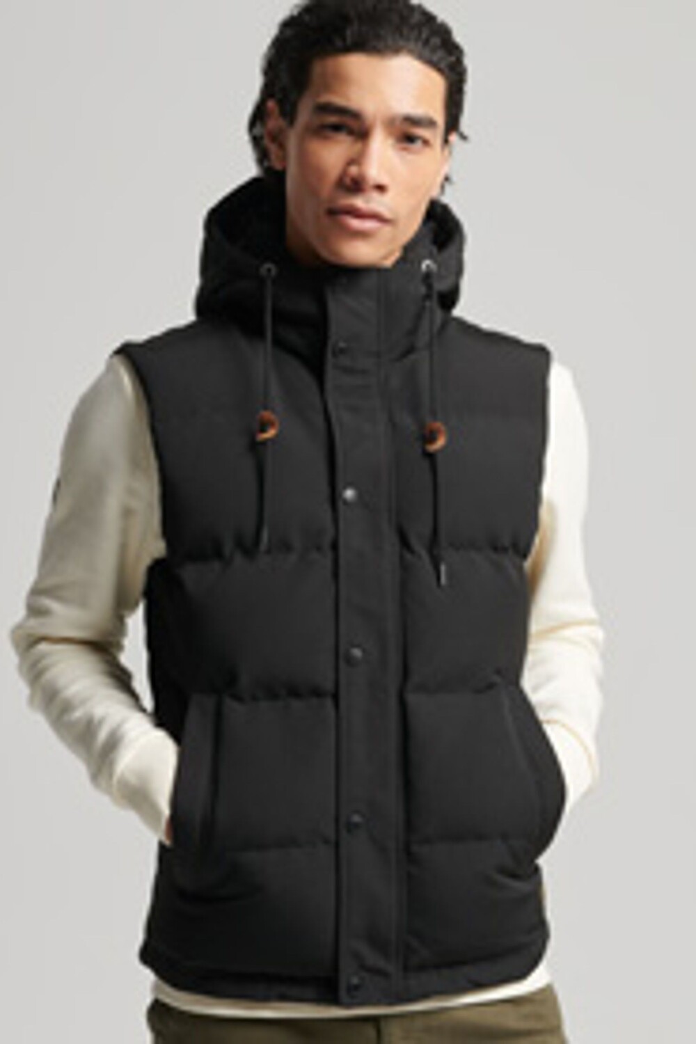 

Жилет Everest с капюшоном Superdry, черный