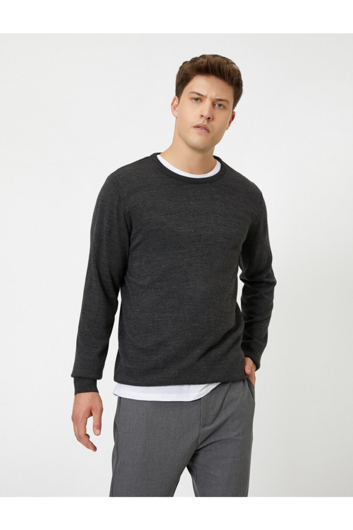 Мужской свитер антрацитового цвета Koton, серый