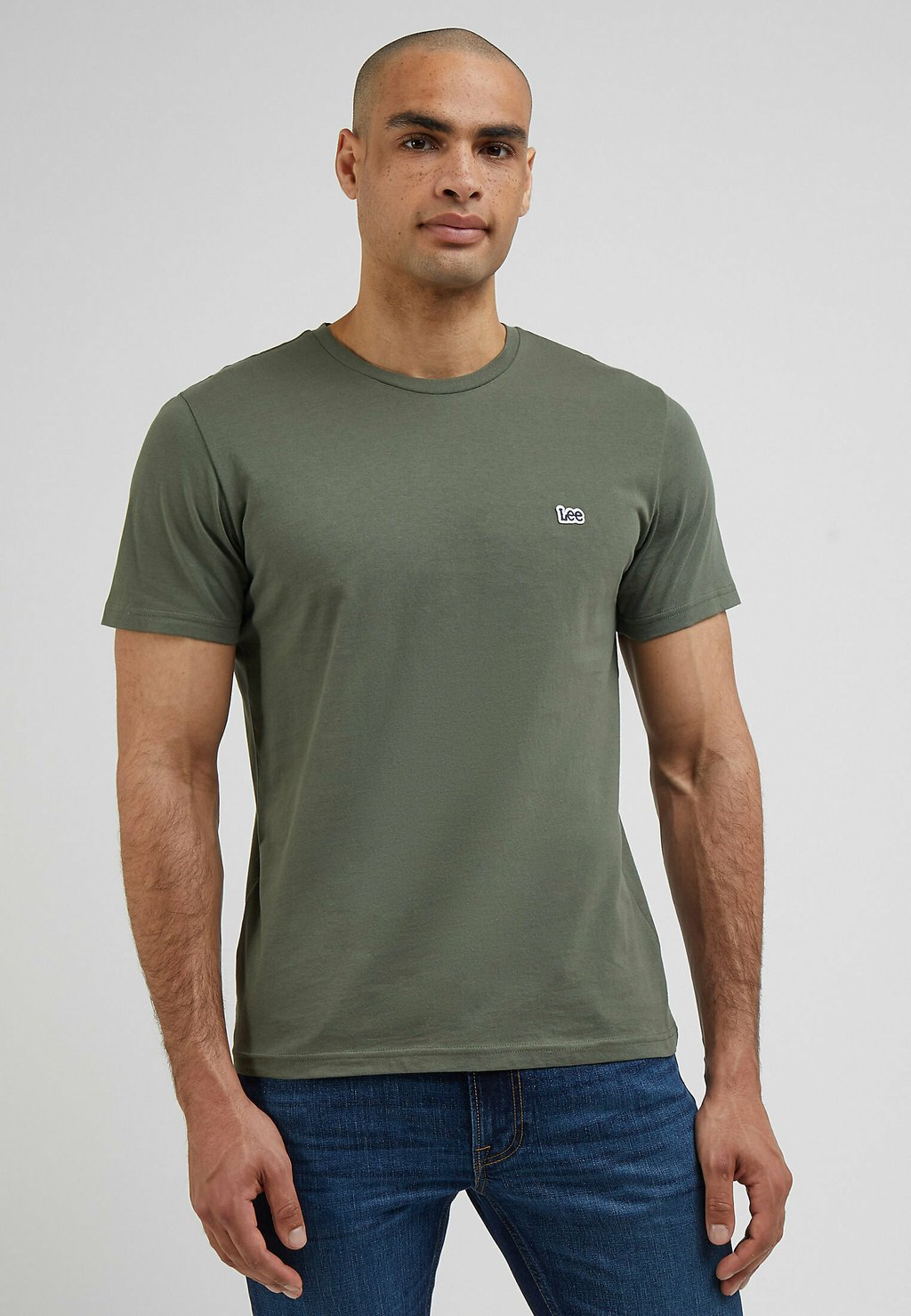 Базовая футболка Ss Patch Logo Lee, цвет olive grove glyn eva the olive grove