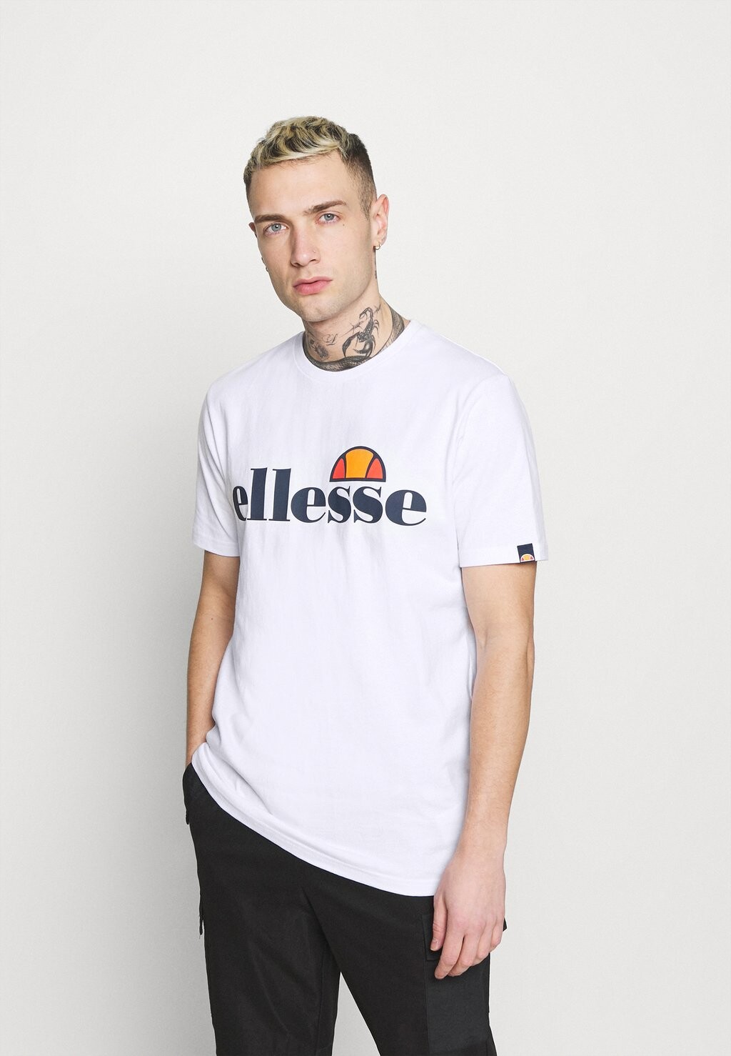 

Футболка с принтом Ellesse, белый