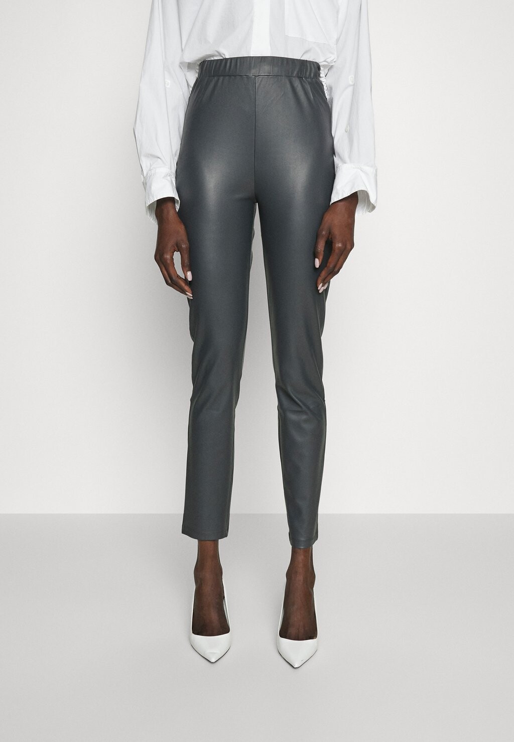 

Брюки Max Mara Leisure, Серый