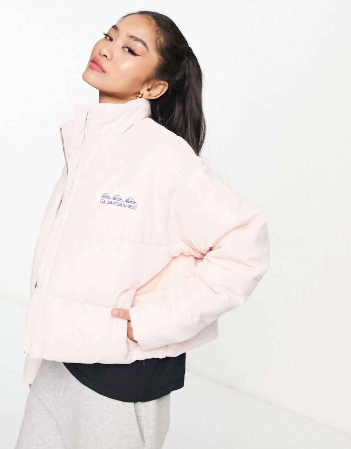 

Розовая укороченная куртка-пуховик Quiksilver, Розовый