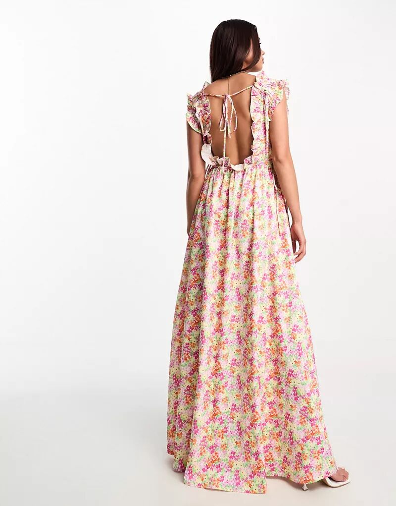 Яркое платье макси с акварельным цветочным принтом The Frolic, оборками и овальным вырезом