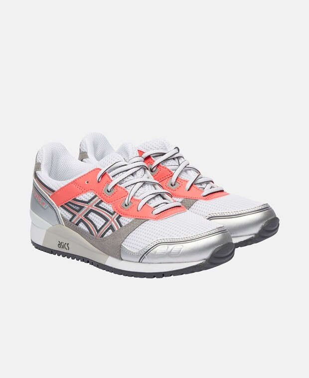 

Кроссовки Asics, белый
