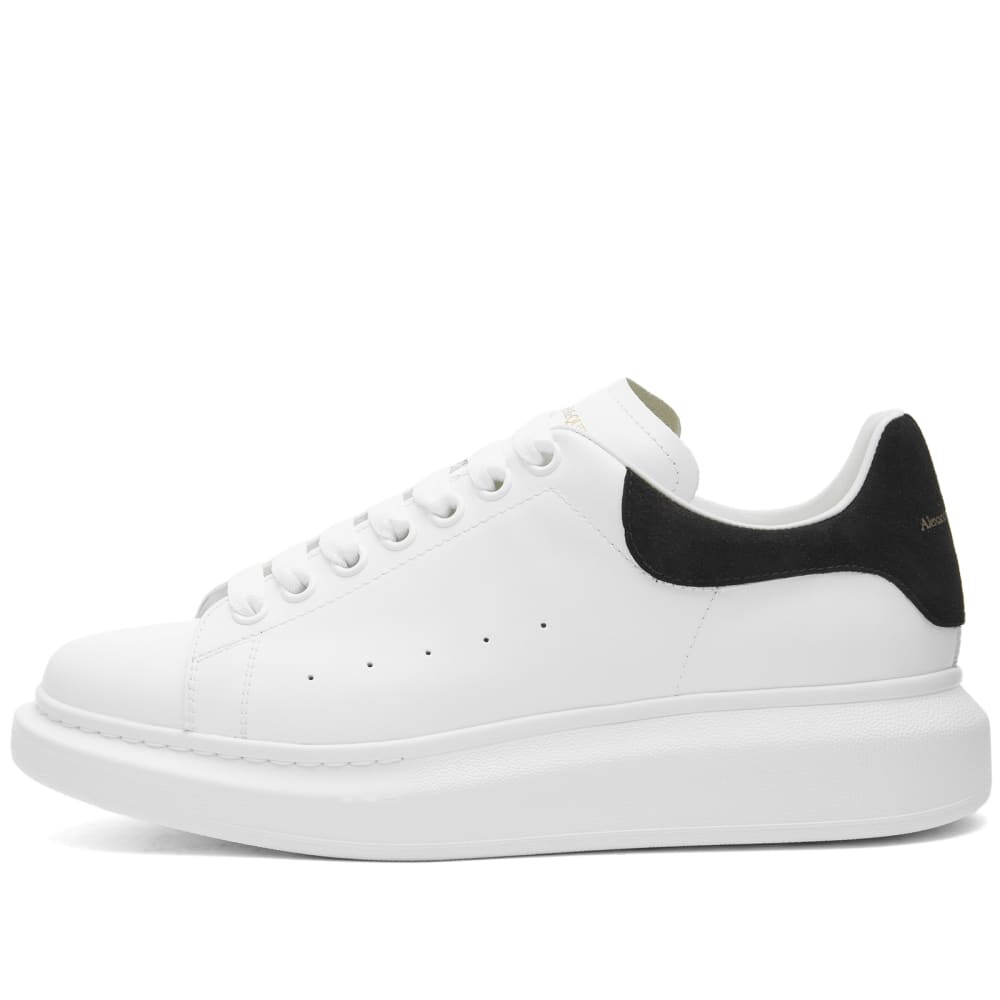 

Кроссовки на танкетке Alexander McQueen Heel Tab, белый/черный