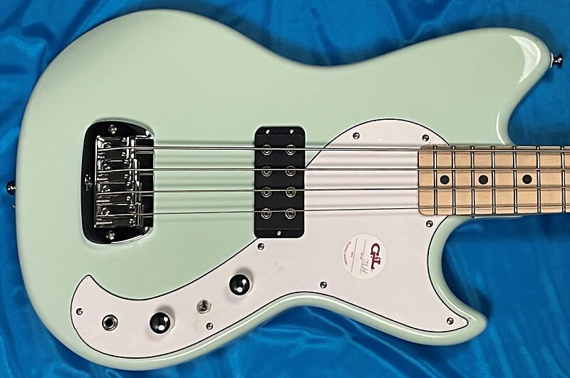 

Басс гитара G&L Tribute Fallout Short Scale, Surf Green / Maple