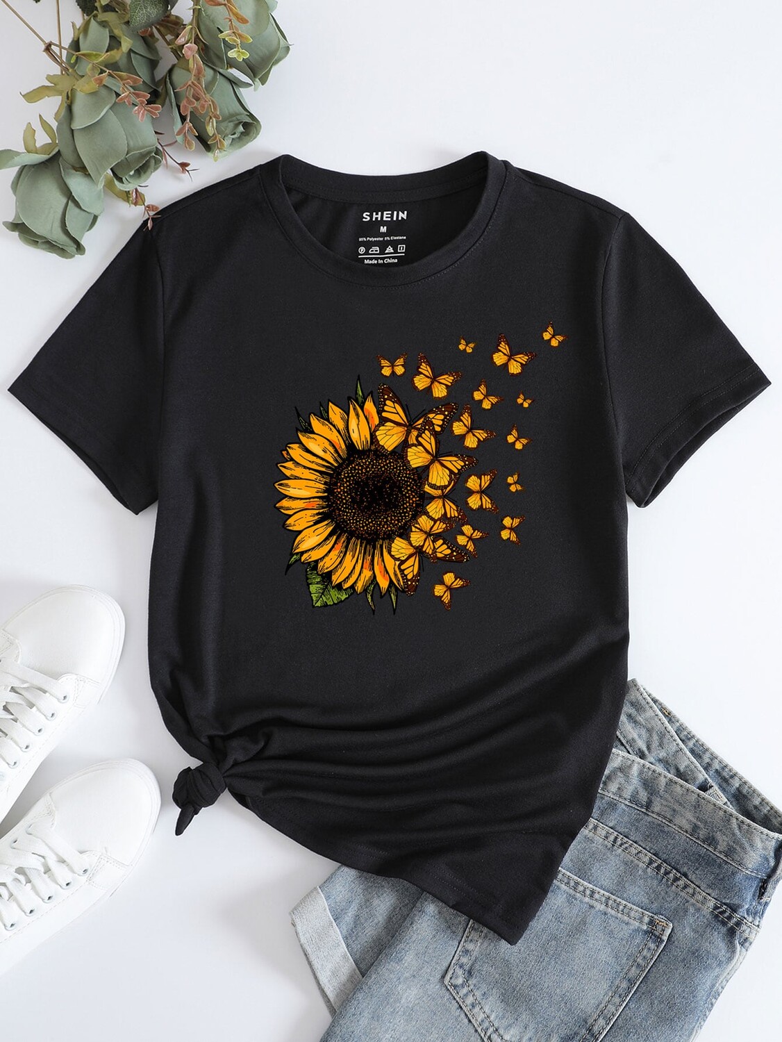 

SHEIN LUNE Футболка с рисунком подсолнухов и бабочек, черный цвет