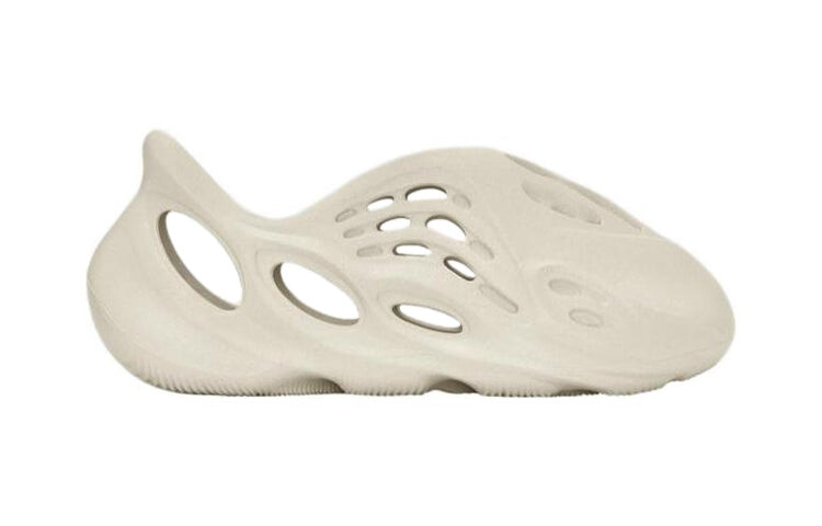

Сандалии мужские Adidas Originals Yeezy Foam Runner Sports BP, белый