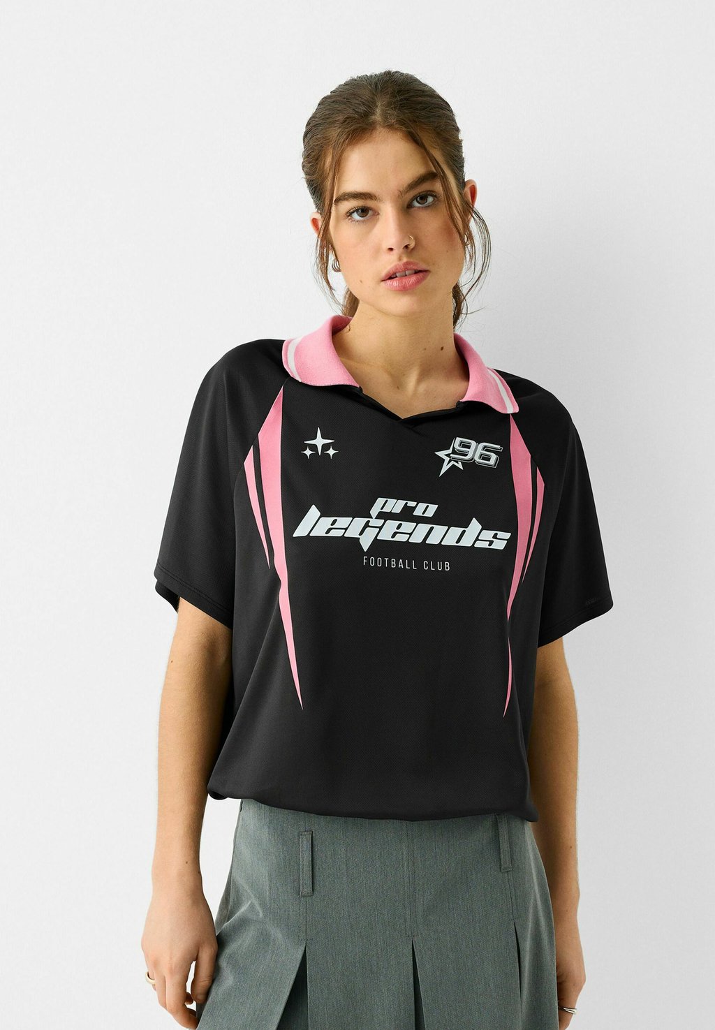 

Рубашка-поло PRINTED SHORT SLEEVE COLLAR Bershka, цвет black