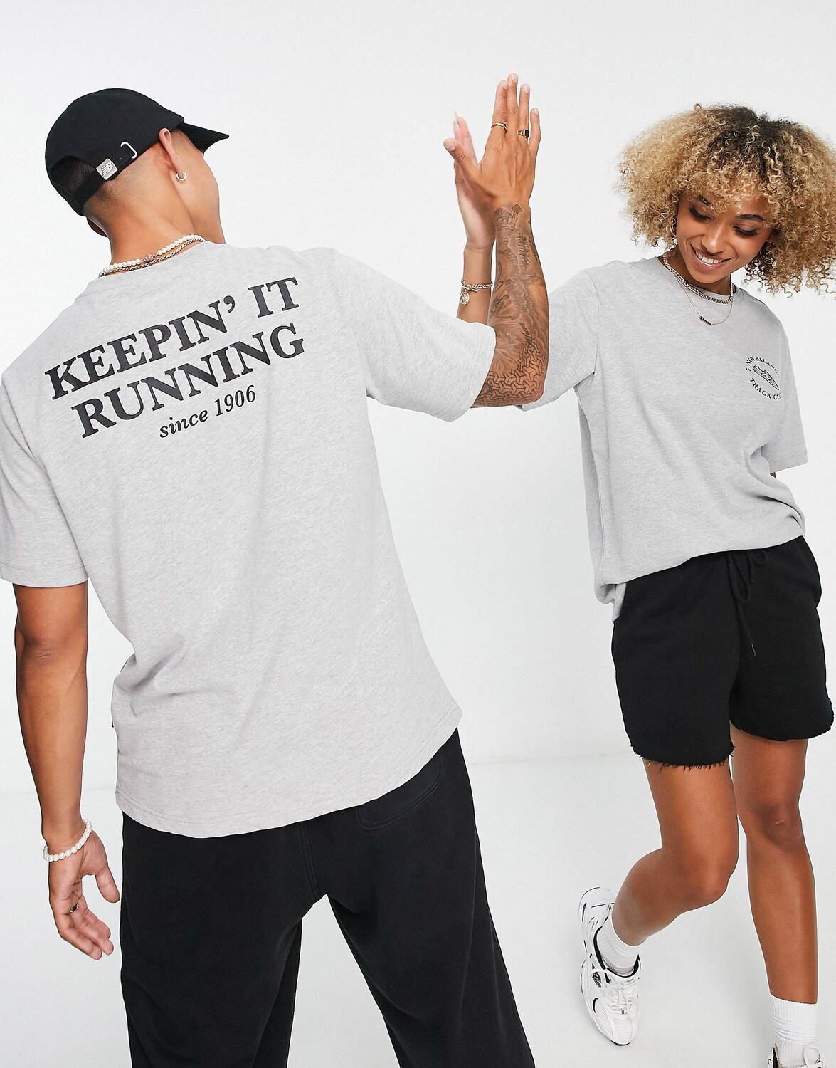 

Серая беговая футболка унисекс New Balance — эксклюзивно для ASOS
