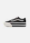 Кроссовки OLD SKOOL STACKFORM Vans, черный кроссовки old skool stackform vans черный