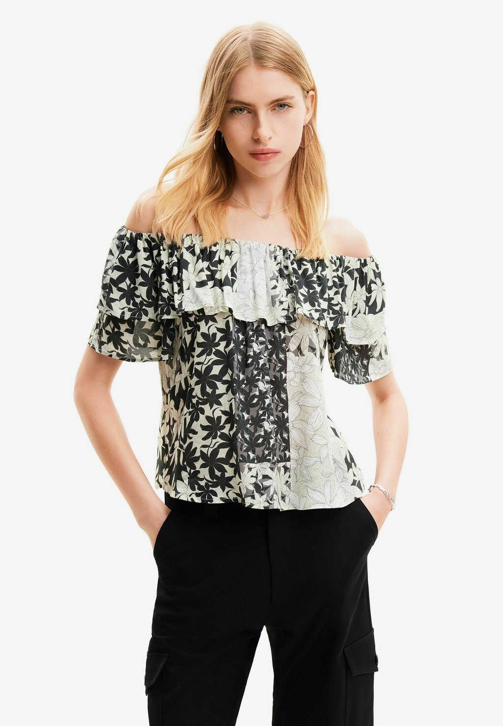 

Блузка PATCHWORK RUFFLE Desigual, белый