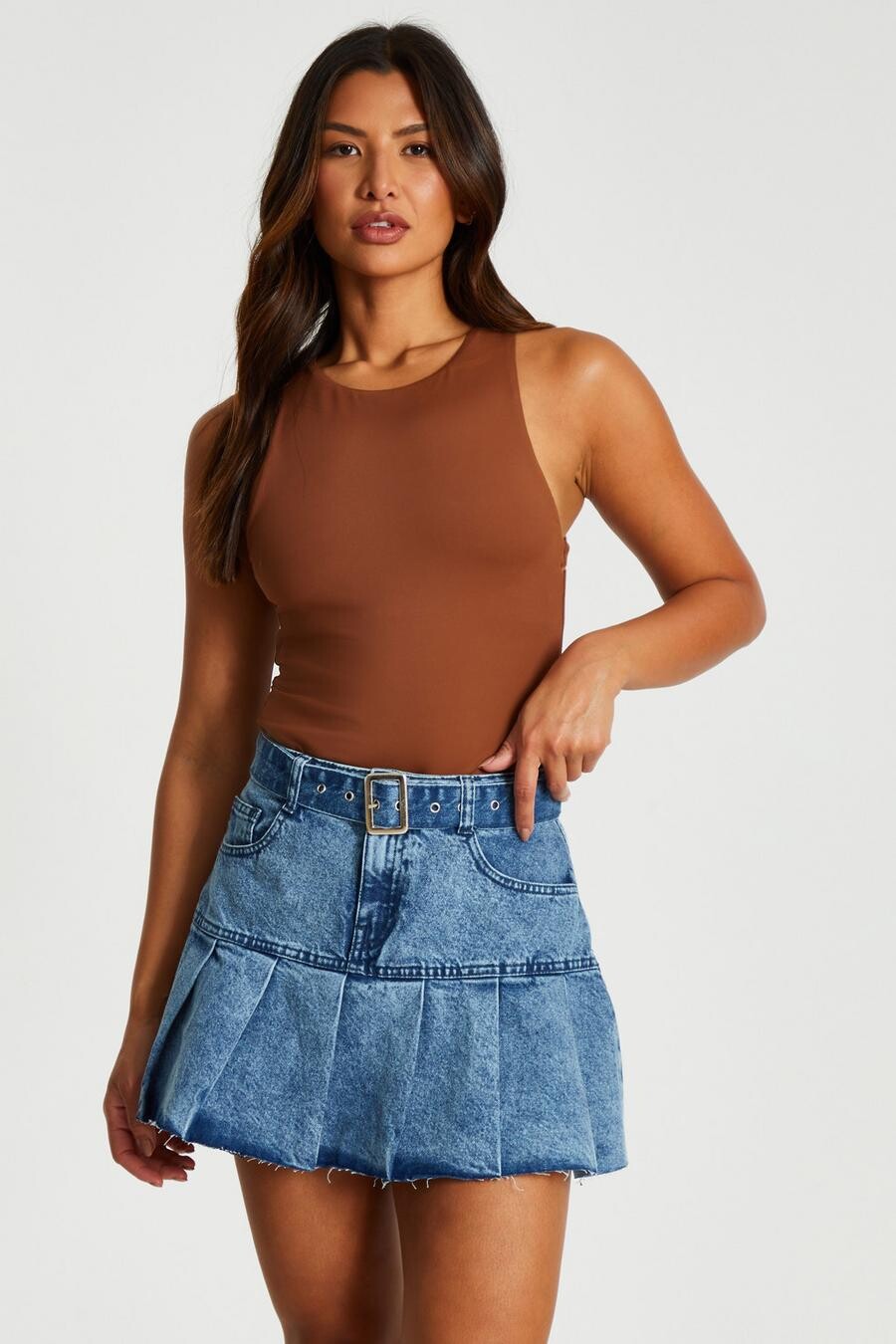 

Синяя джинсовая плиссированная мини-юбка QUIZ Clothing