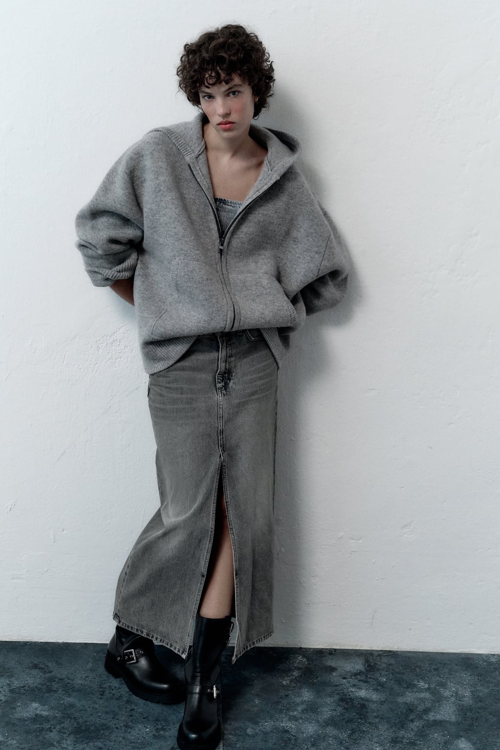 

Длинная джинсовая юбка Trf ZARA, серый