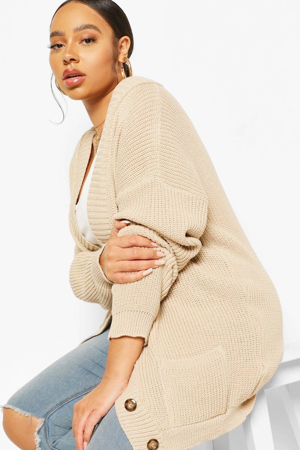 

Кардиган плюс на пуговицах oversize Boohoo, серый