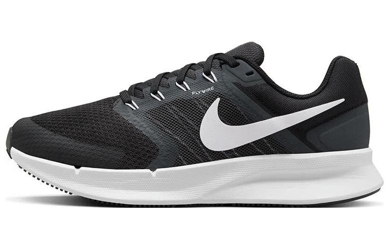

Женские кроссовки Nike Run Swift 3