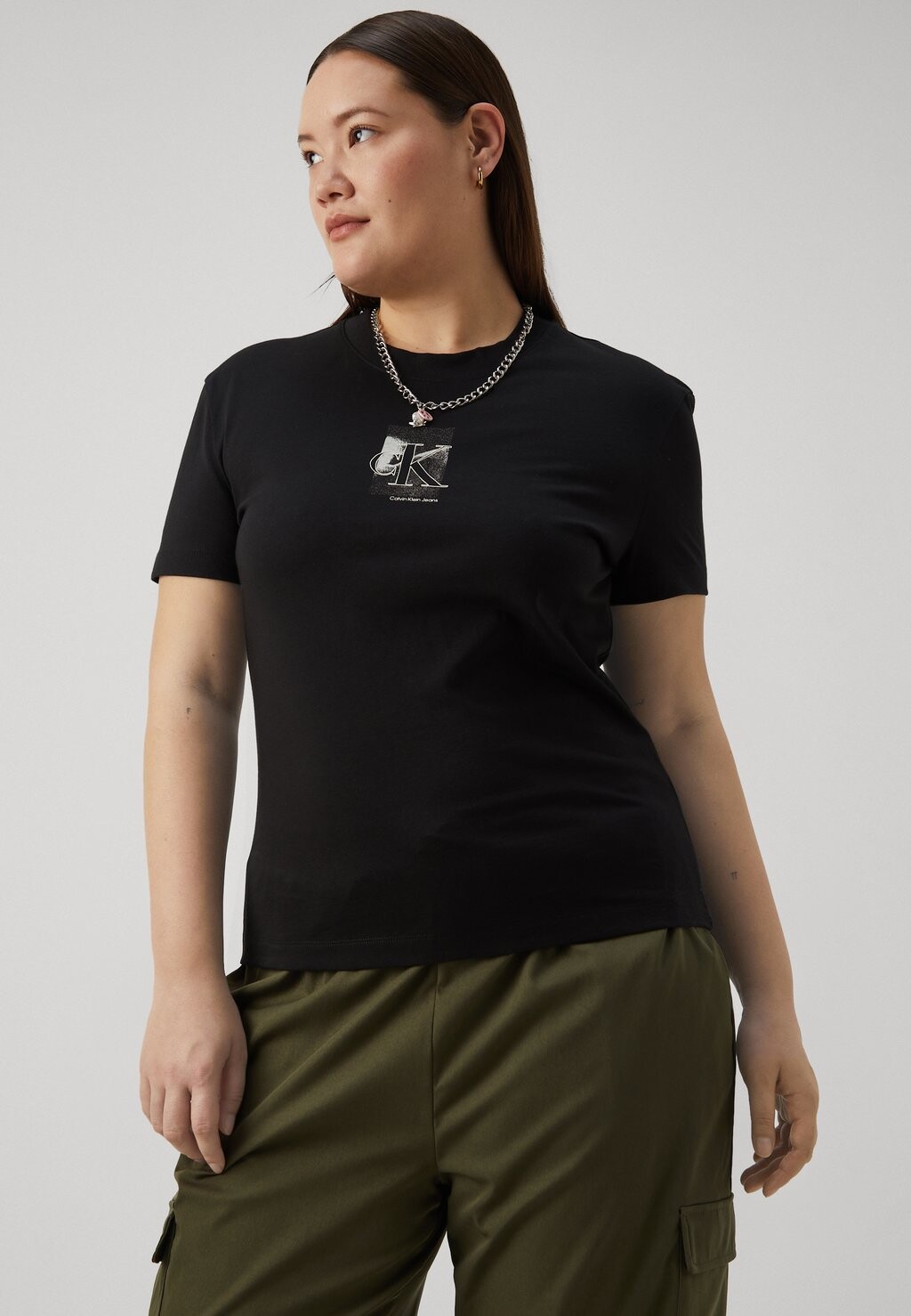 

Футболка с принтом Plus Diffused Regular Tee Calvin Klein, черная