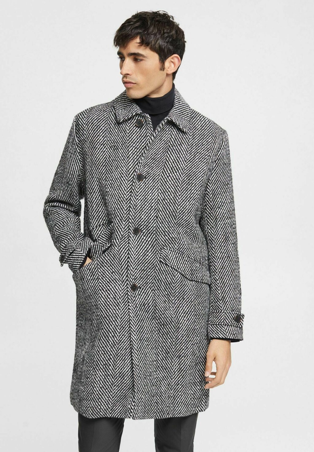 

Классическое пальто Esprit Collection, черный