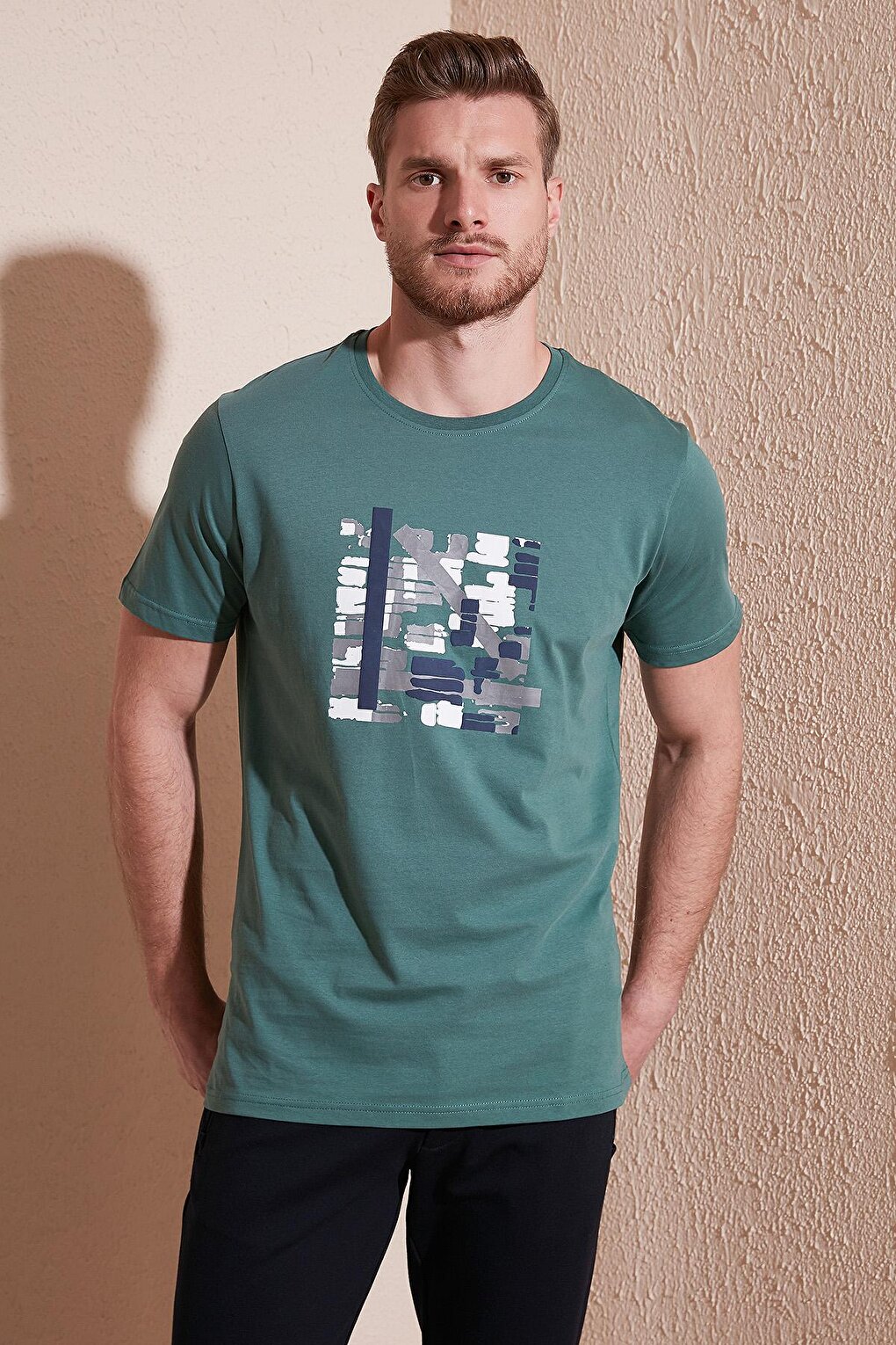 Облегающая футболка из 100 % хлопка с круглым вырезом с принтом 646R3710 Buratti, зеленый фото