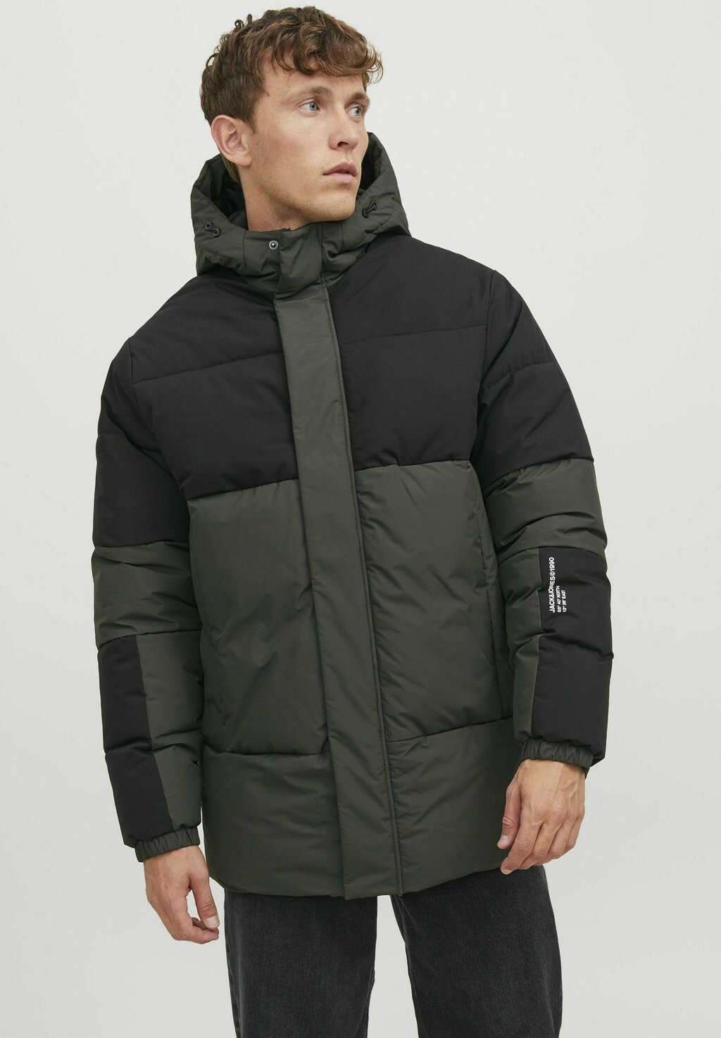 

Зимнее пальто JJEFORCE SN Jack & Jones, канифоль
