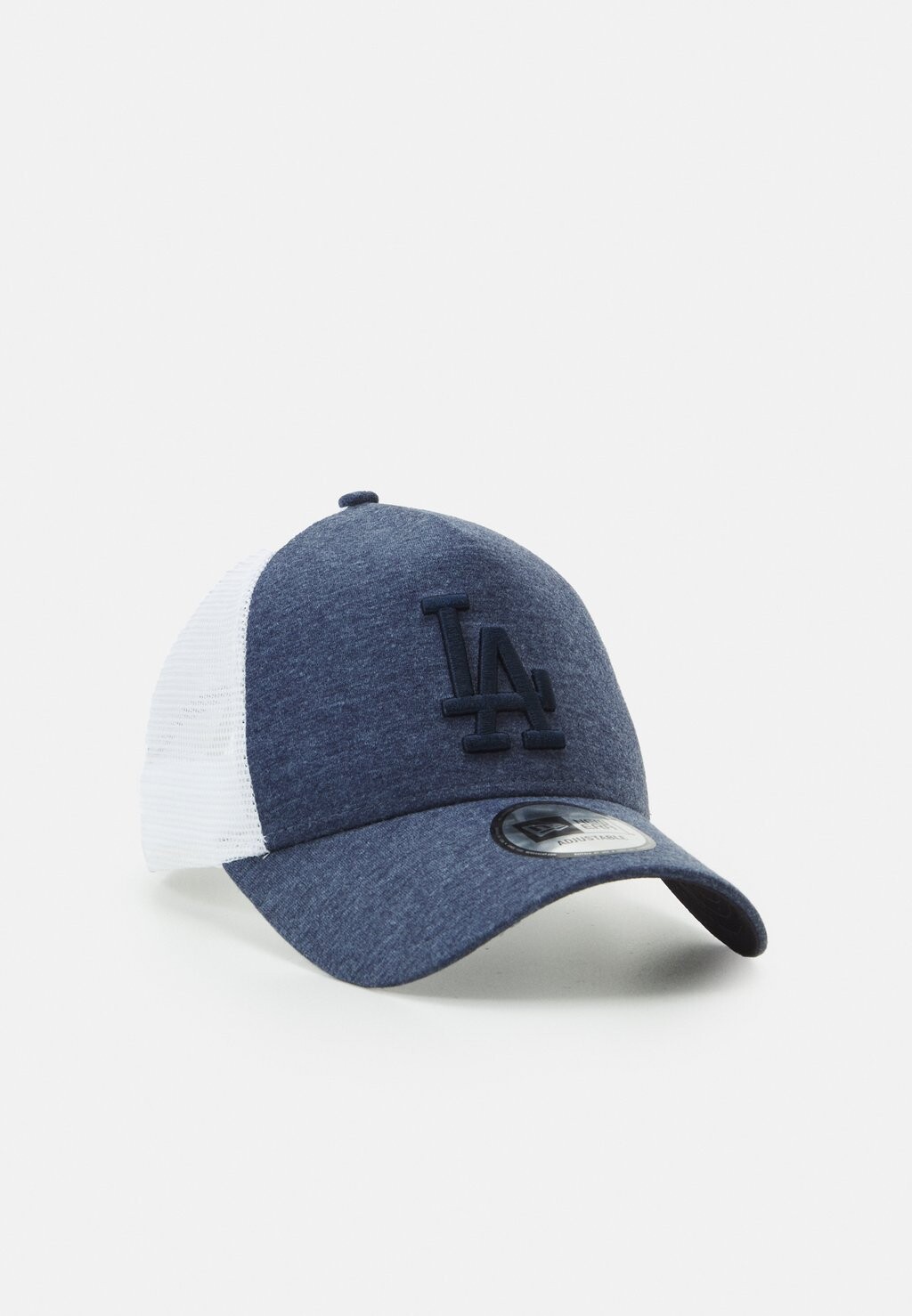 

Бейсболка New Era