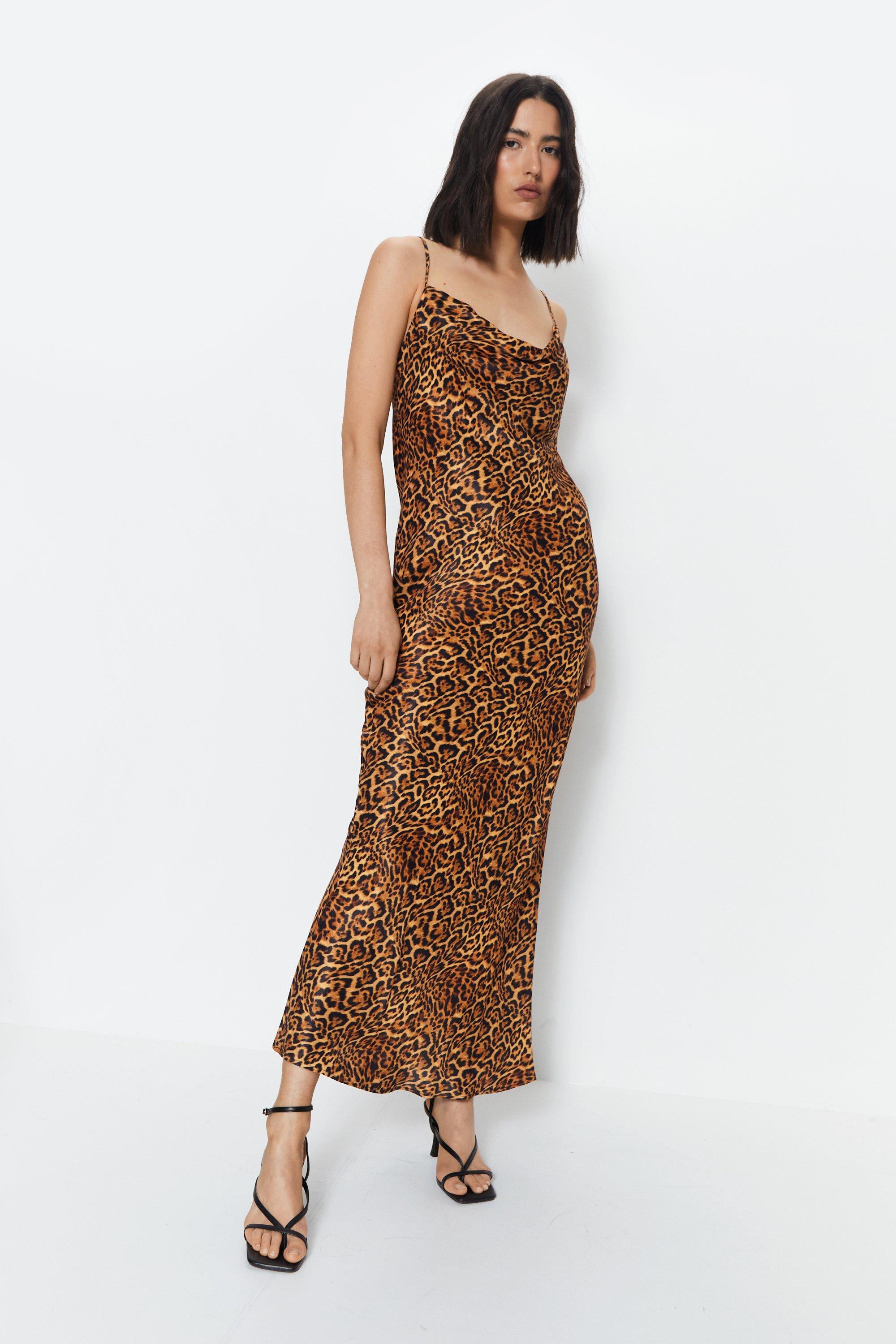 Платье-комбинация с капюшоном и леопардовым принтом Warehouse, коричневый цена и фото