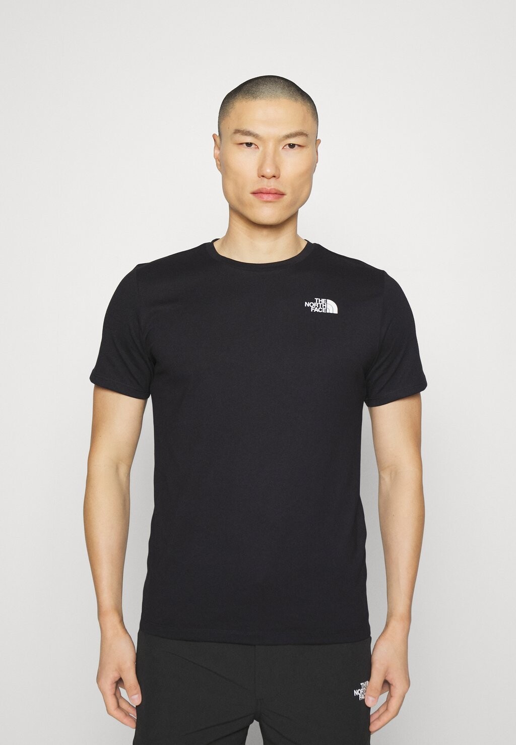

Футболка The North Face
