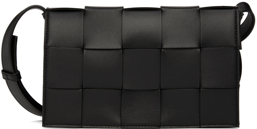 

Черная сумка на плечо с кассетой Bottega Veneta