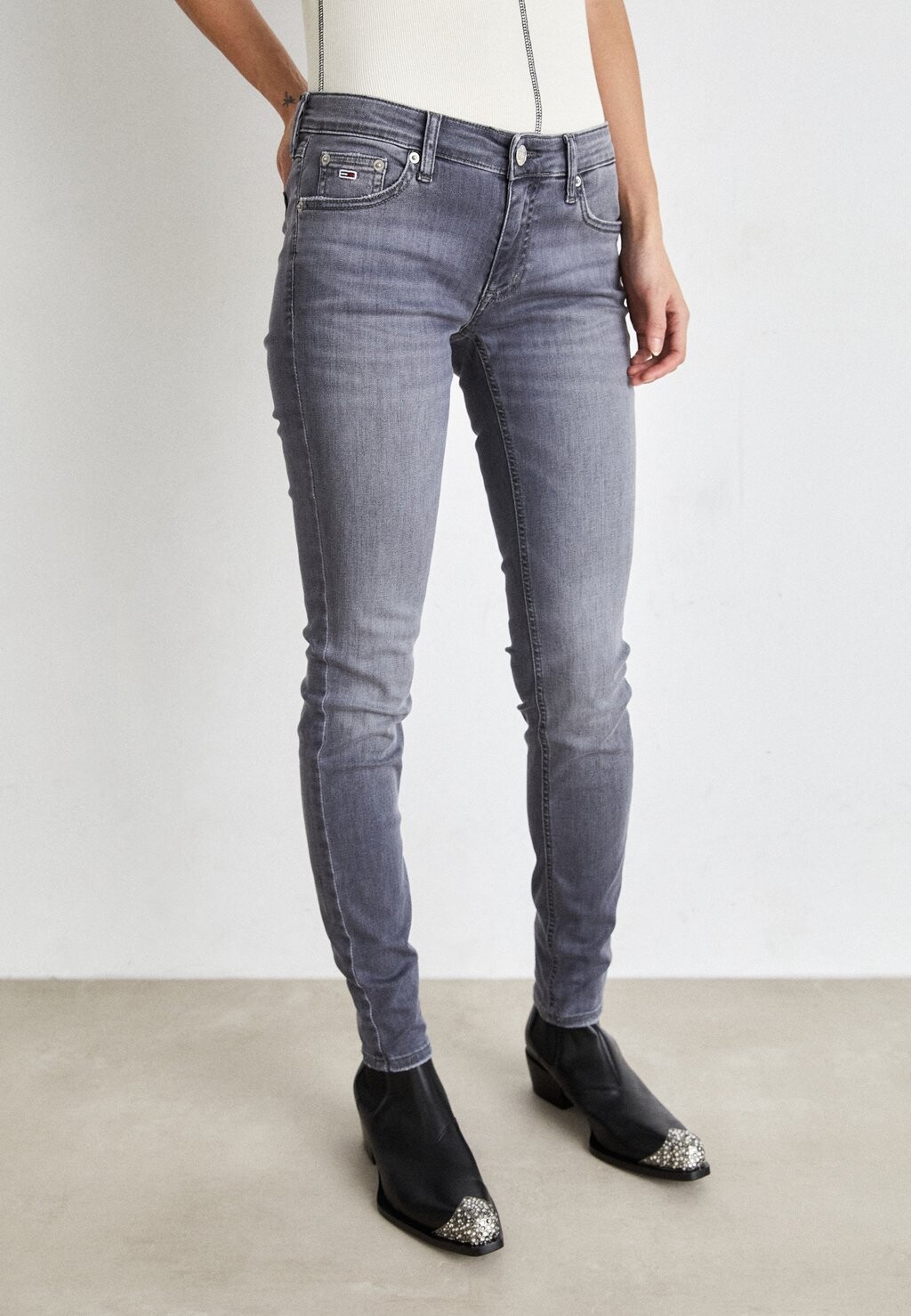 

Джинсы Skinny Fit SOPHIE Tommy Jeans, цвет denim black